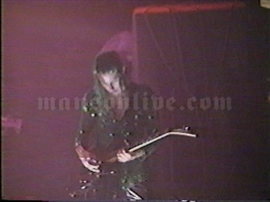 1995-12-16 Ft. Lauderdale, FL - The Edge Screenshot 4